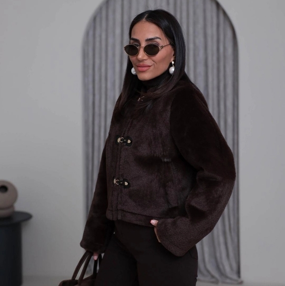 Zara Faux Fur Jacket With Fireman Claps NWR - Picture 6 of 15